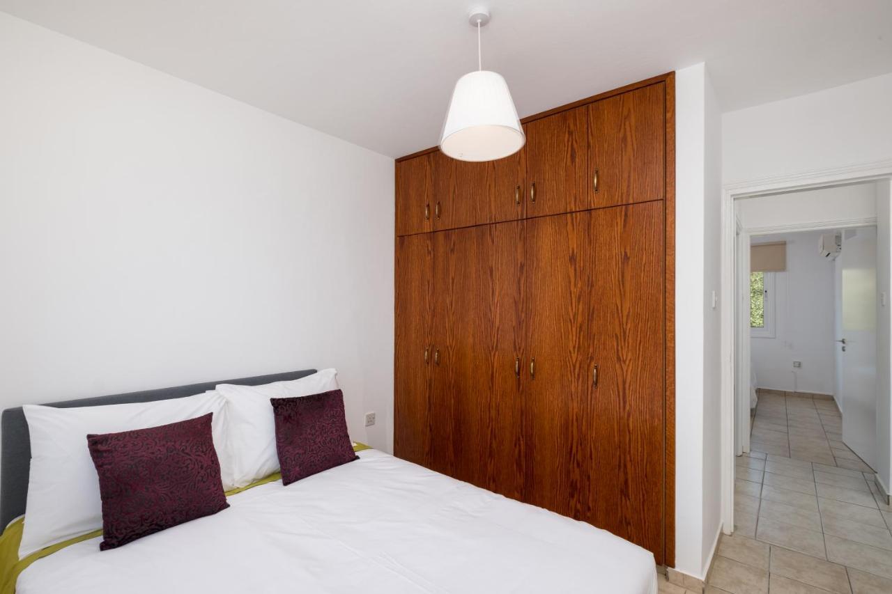 Pebble Beach Apartment Вороклини Экстерьер фото